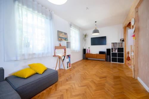 House in Kalamaja with wood heating sauna, Tallinn (photo 6)