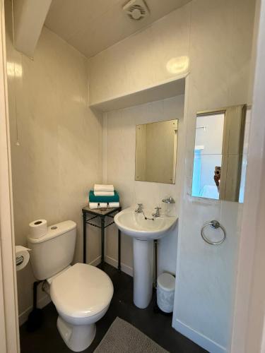 Pickfords Hotel - image 12