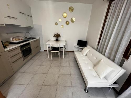 Kitchen, Arryanna Apartment in Other