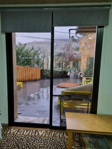 Yellow stone in Faraya