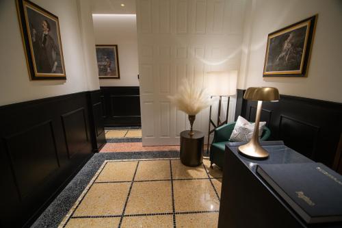 Duse Luxury Stay - Tap to explore photos