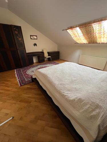 Апартаменти на Сихові in เขตซึฮีฟสกี