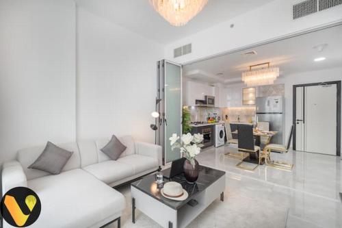 Vogue Stylish One Bedroom Apartment With Balcony And Full Amenities in Al Furjan Dubai Next to Metro Station, Dubaj (fotografie 10)