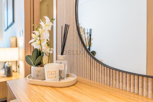 Luxury 1BR Stay, Connected to Dubai Mall and Burj Khalifa, Vida Dubai Mall Tower 2, Downtown Dubai by Deluxe Holiday Homes, Dubai (Foto 9)