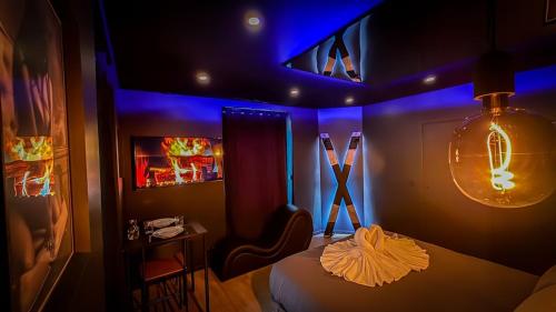 New - La Marquise - Secret Suite in Montlhery