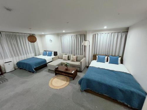 5 Min to Ueno Direct to Shinjuku Spacious 57sqm Studio 3 Min Walk -2F