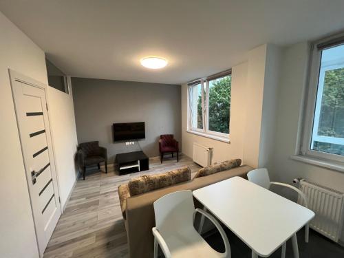 Chocolad HOUSE на вул Шевченка 80а in คาเมียนกา