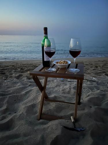 Una Civetta al Mare in การัปปา