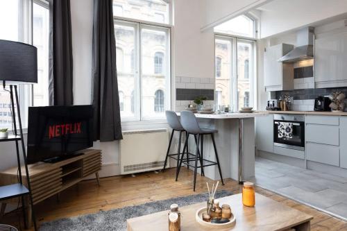 2 Bed City Centre Flat Sleeps 6, Манчестер (фото 8)