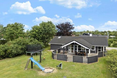 8840 Glesborg - Strandskadevej 12 a