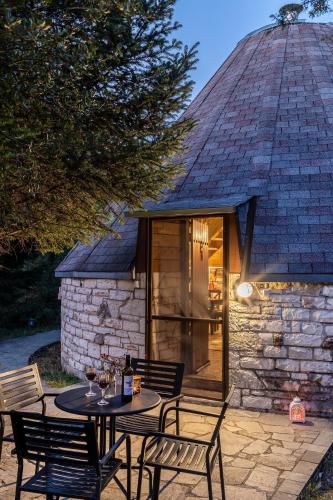 A szálláshely kívülről, Theasis-Igloo in Agnanta