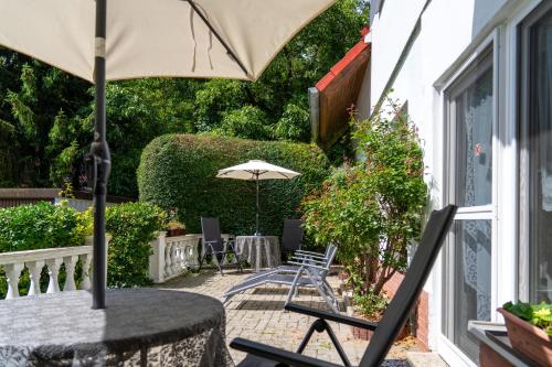 ระเบียง/ชานเรือน, Ferienwohnungen Behling am Schufutsberg in โชริน