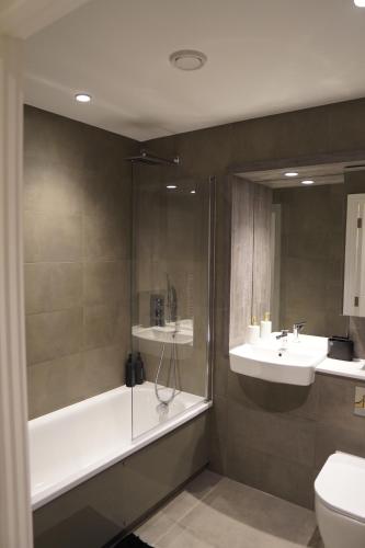 Maison Blanc The Stylish & Cozy 1bed apartment in City centre, Бирмингем (фото 8)