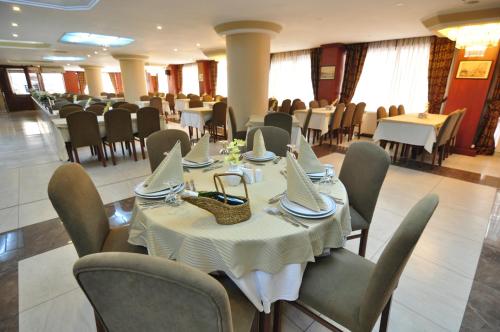 Hotel Buyuk Sahinler - image 11