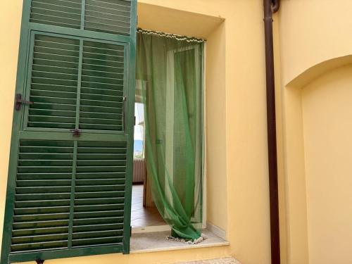 ทัศนียภาพภายนอกโรงแรม, A Beautiful Typical Flat - CasadeRina - by Host4U in ปอร์โต เมาริซิโอ