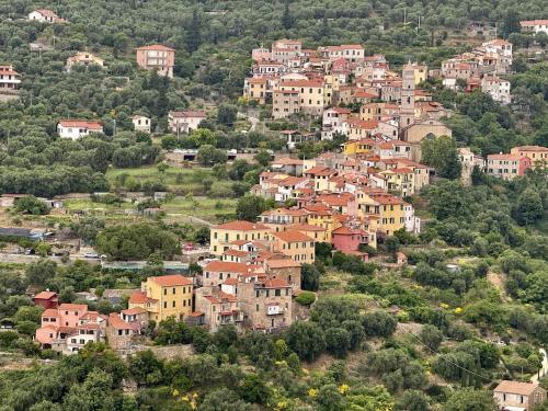 A környék, HOST4U - Cozy Warm House with Beautiful View on the Olives Valley in Montegrazie