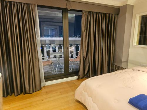 State tower High Floor City View Lovely Unit, Bangkok (photo 9)