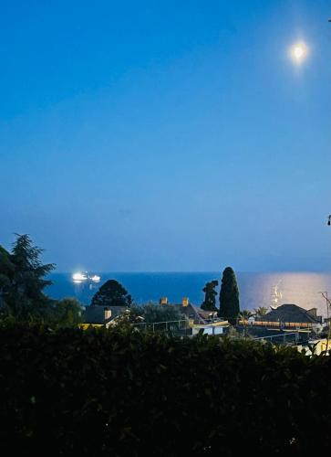 Nervi residenziale a due passi dal mare, Janov (fotografie 5)