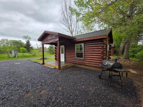 المنظر الخارجي, Canal Cabin #4 in ووترلو