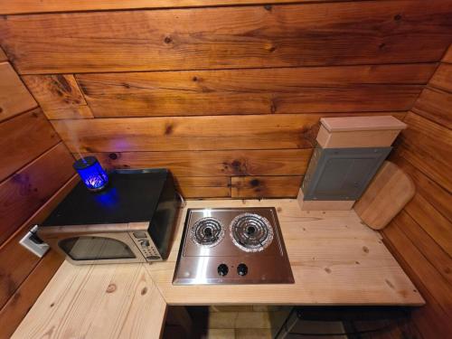 Canal Cabin #4 in ووترلو