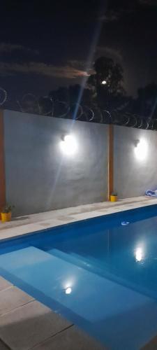 hogar entre montañas