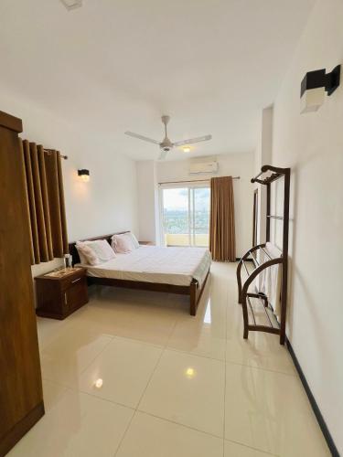 SKYLINE SUITE Penthouse at The Highness Rajagiriya in Rajagiriya