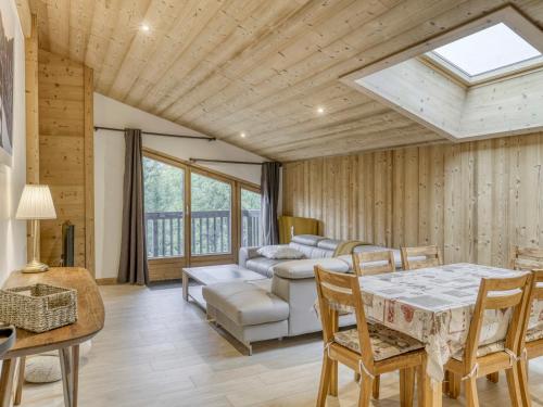 Appartement renove 2 chambres - Balcon - Proche centre Megeve - FR-1-453-318 - image 4