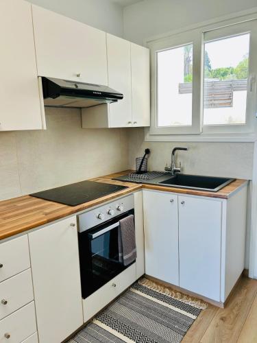 Silver View Apartment in Polis