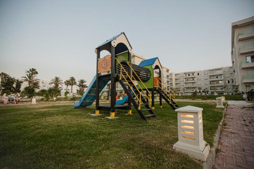 Bleu b, Monastir (foto 8)