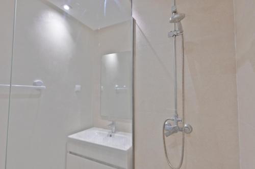 Bleu b, Monastir (foto 10)
