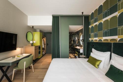 King Room with Balcony