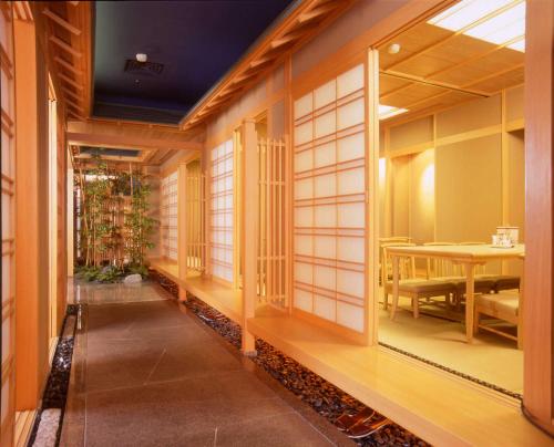 Restaurant, Brother Hotel in Songshan District