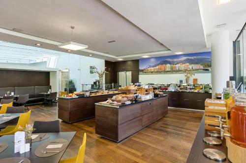 Restaurant, Austria Trend Hotel Congress Innsbruck in Innsbruck
