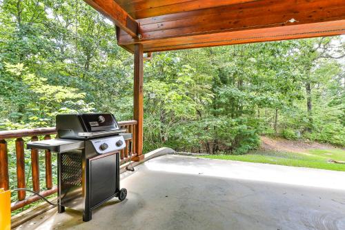 DANCING BEARS CABIN - Secluded 3-Bedroom, 3.5-Bath Luxury Cabin with Hot Tub, Mineral Bluff (Foto 7)