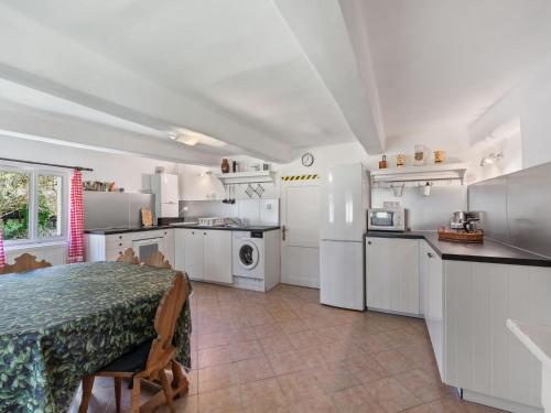 Holiday Home Lenora II by Interhome in Lenora