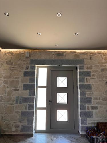 Porti villas in Agia Varvara