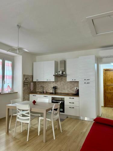 Cocina, Piediluco House - La Casa di Caio in Terni