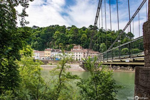 Nearby attraction, Cocon renove proche ile barbe in Le Bourg-Gare De Vaise