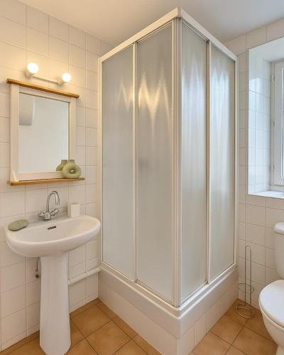 Shower, Cocon renove proche ile barbe in Le Bourg-Gare De Vaise