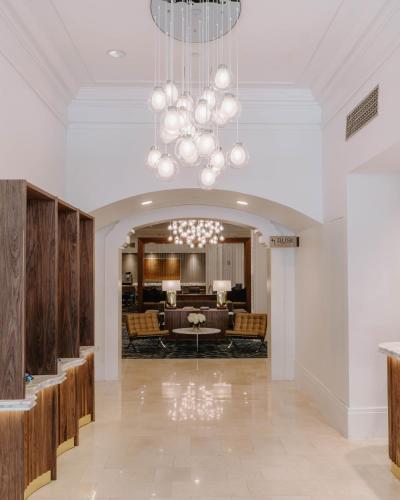 ล็อบบี้, Rusk House Serviced Apartments near โตโยต้า เซ็นเตอร์