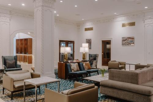 ล็อบบี้, Rusk House Serviced Apartments near โตโยต้า เซ็นเตอร์