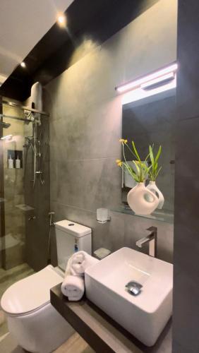 The Releaf-Ambuluwawa in جامبولا