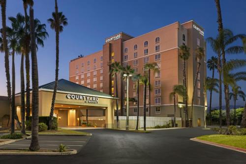Courtyard by Marriott Baldwin Park