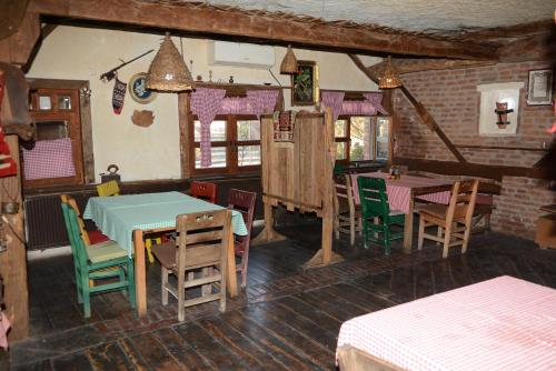 Hotel Ulpiana, Ethno House in Gračanica