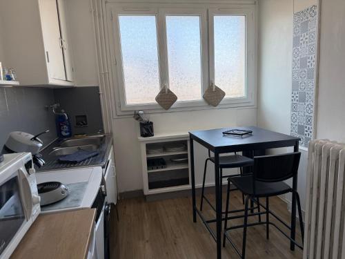 مطبخ, Studio cosy en hypercentre de Louviers in Louviers