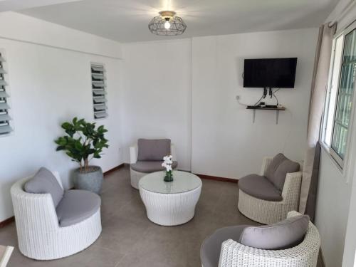 Logement bien équipé et tout confort (Logement bien equipe et tout confort) in Le Saint-Esprit