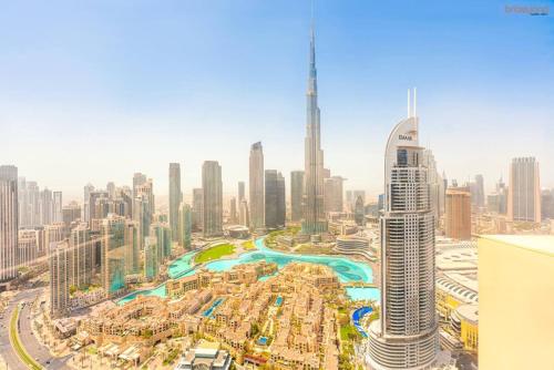 Burj Khalifa Light Show from your Bed, Dubai (photo 8)