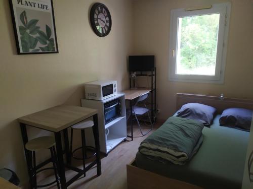 Studette Chaleureuse TOURS in 聖阿韋坦