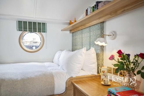 The Opal - Luxury 2-Bed Houseboat, Londyn (zdjęcie 9)
