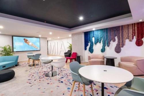 Stylish Downtown Miami Getaway 30th Story View in Miami, USA